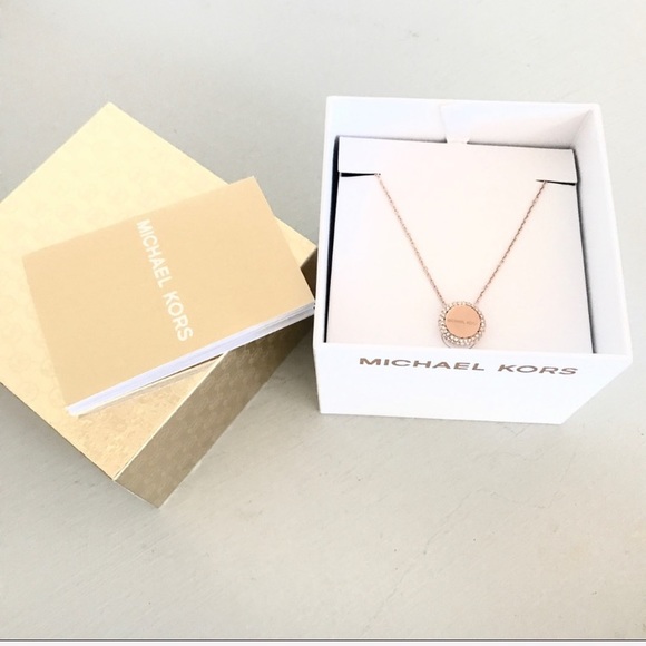 NWT authentic MK rose gold logo pendant - Picture 5 of 7